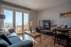 TV a/nebo společenská místnost v ubytování ALTAMAR Sunny Home by Cadiz4Rentals