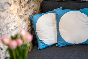 Posteľ alebo postele v izbe v ubytovaní No.5 Luxury Studio