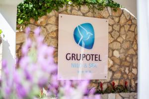 Certifikát, hodnocení, plakát nebo jiný dokument vystavený v ubytování Grupotel Nilo & Spa