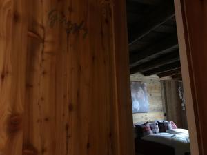 Kép Grizzly Haus & Frosch Restaurant - Teritoria szállásáról Varenában a galériában