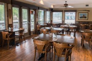 Gallery image of Trapper's Choice Inn & Restaurant in Parry Sound