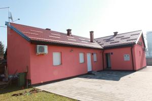 Budova, v ktorej sa apartmán nachádza