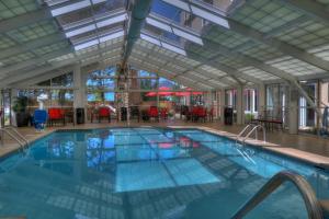 Bazén v ubytování La Quinta by Wyndham Pigeon Forge nebo v jeho okolí