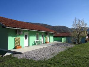 Photo de la galerie de l'établissement Apartma Patricija - cozy apartments, à Tolmin