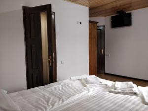 Gallery image of Pensiunea Simiriam Apuseni, Padis in Padis +34 photos