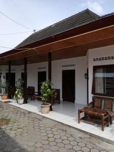 Photo de la galerie de l'établissement Lia Homestay, à Yogyakarta