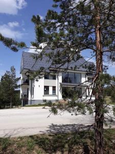 Zgradba, v kateri se nahaja apartma
