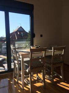 Foto de la galeria de apartman SUPERKLASIKO a Divčibare