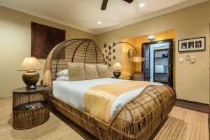 a hotel room with a bed and a fireplace at Casa Harb Hotel Boutique in San Andrés