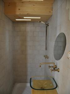 A bathroom at Casa Dona' Penne