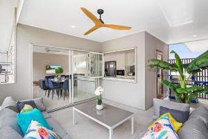 Gallery image of Park Avenue Luxe Townhouse Brand New Sleeps 9 in Brisbane