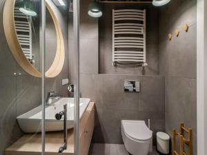 Kúpeľňa v ubytovaní Apartament FOREST SurfingBird Kołobrzeg