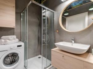 Kúpeľňa v ubytovaní Apartament FOREST SurfingBird Kołobrzeg