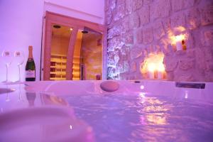 Fotografie z fotogalerie ubytování Cellamare Suite & Spa v Neapoli