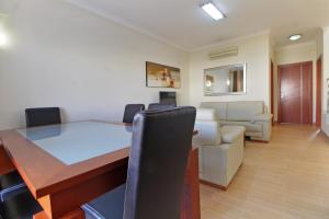 Posezení v ubytování Apt 2 Quartos, BBQ, AC, Varanda, Prestige For Home