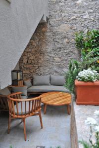 
A seating area at Bella Vacanza Limone
