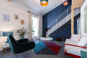 Posezení v ubytování L'Abeille - Boutique Apartments