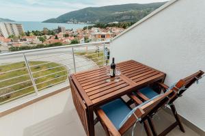 Nespecifikovaný výhled na hory nebo výhled na hory při pohledu z apartmánu
