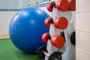 Fitness centrum a/nebo fitness zařízení v ubytování NEW TURQUESA Centro Sta Cruz, wifi&gym