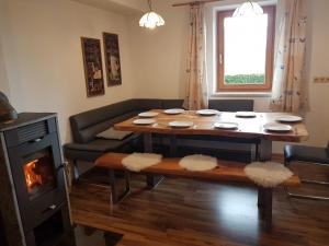 Posedenie v ubytovaní Ferienwohnung Schiestl