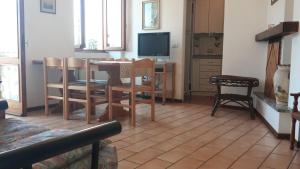 Televízia a/alebo spoločenská miestnosť v ubytovaní Casa Posta 3 + 26 fotografií