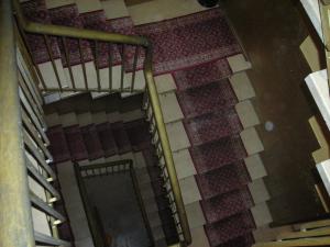 an overhead view of a staircase in a building at Guesthouse Alloggi Agli Artisti in Venice