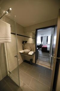 Koupelna v ubytování Business Apartments Reichenburg + 28 fotografií