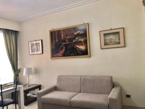 A seating area at Visconti apartment.