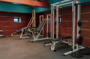 Spordikeskus ja/või sportimisvõimalused majutusasutuses Historic Boutique Hotel Cattaro