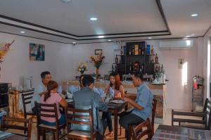 Tetamu yang menginap di Adams View Hotel