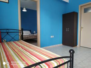 A bed or beds in a room at Apartments Onar