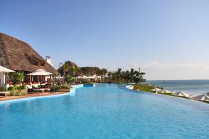 Bazén v ubytování Sea Cliff Resort & Spa nebo v jeho okolí