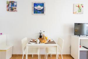 Nápoje v ubytovaní Studios Nerja Center D