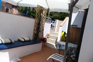 A seating area at Sa dommo de Mammai