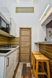Kuchyňa alebo kuchynka v ubytovaní Heart Apartment with FREE Private Parking