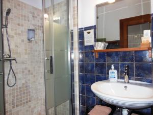 Un baño de Casa Rural Jardín del Desierto