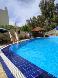 The swimming pool at or close to Sfinias Apartments