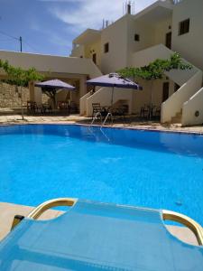 The swimming pool at or close to Sfinias Apartments