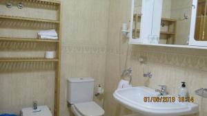 Łazienka w obiekcie Hotel Playa Samil Vigo