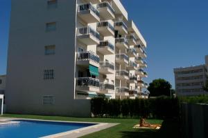 Bazén v ubytování Apartamento vistas mar y piscina nebo v jeho okolí
