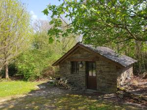 Taman di luar Ancien moulin de Vaux Chavanne