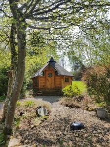 Taman di luar Ancien moulin de Vaux Chavanne