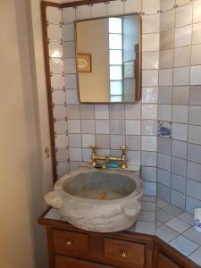 Bilik mandi di Ancien moulin de Vaux Chavanne