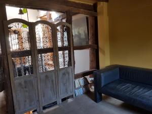 Ruang duduk di Ancien moulin de Vaux Chavanne
