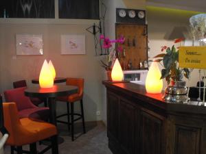 Φωτογραφία από το άλμπουμ του Logis Hôtel Restaurant Les Capucins σε Αβαλόν
