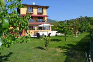 Κήπος έξω από το Villa La Veranda
