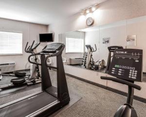 The fitness centre and/or fitness facilities at Quality Inn Tulalip - Marysville
