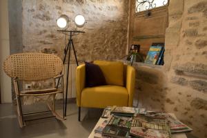 Posezení v ubytování Hôtel Le 23