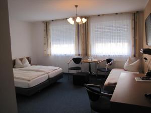 Gallery image of Hotel Am Weyerhof in Kerpen