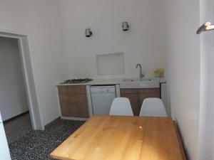 A kitchen or kitchenette at Villa Mattera